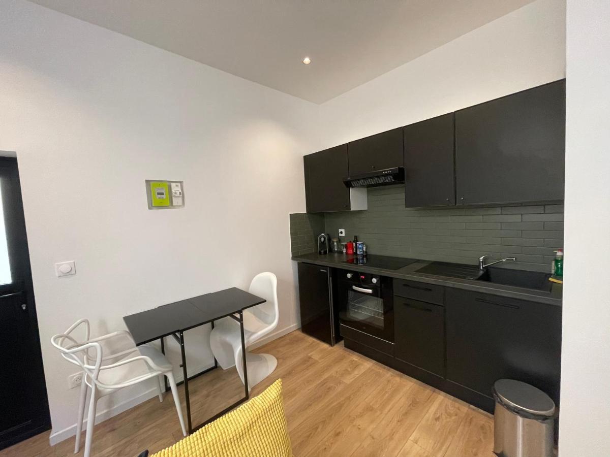 Le Poincare Apartment Nancy Bagian luar foto